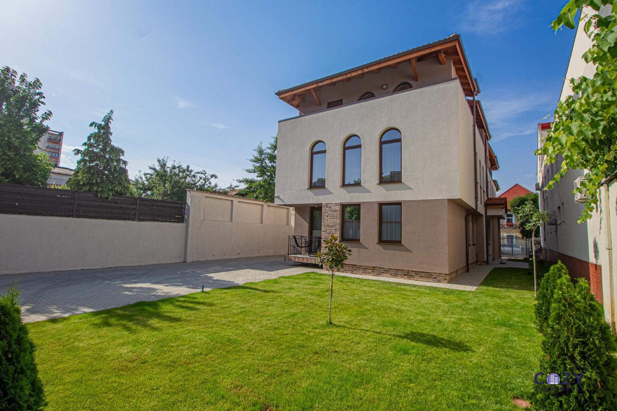 Cozy Brand New Boutique Aparthotel Braşov Esterno foto