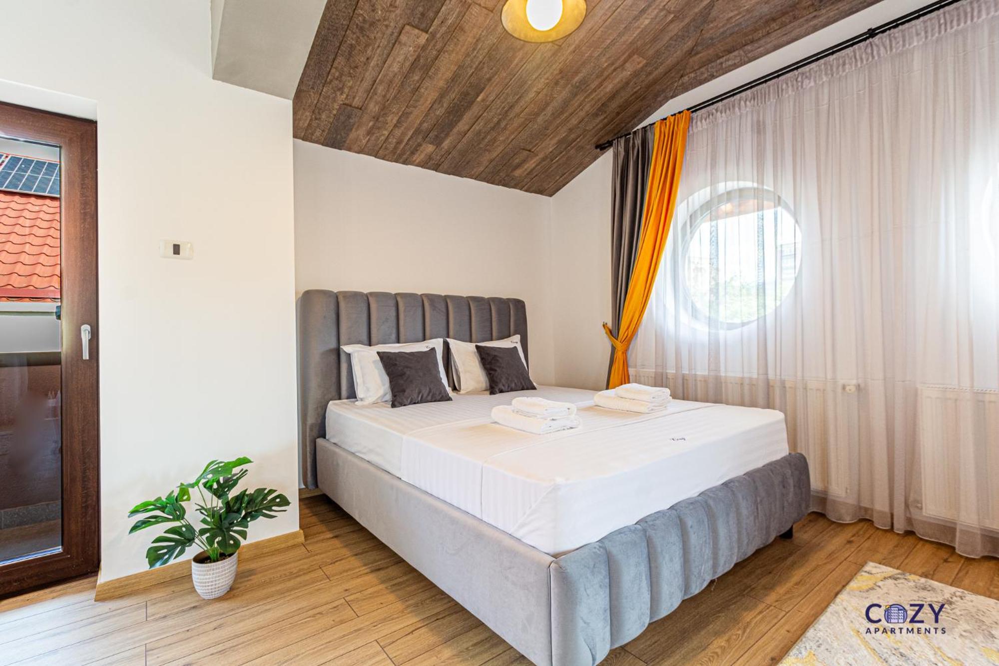 Cozy Brand New Boutique Aparthotel Braşov Esterno foto