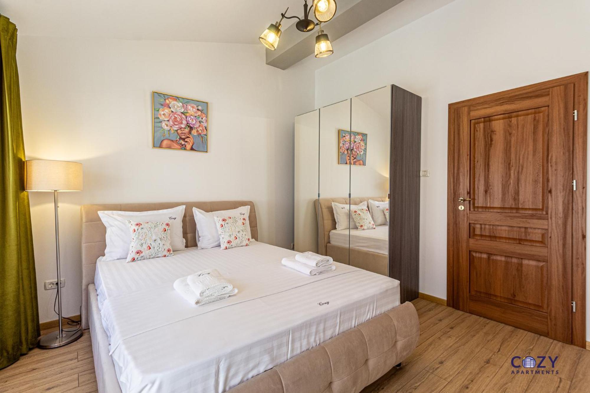 Cozy Brand New Boutique Aparthotel Braşov Esterno foto