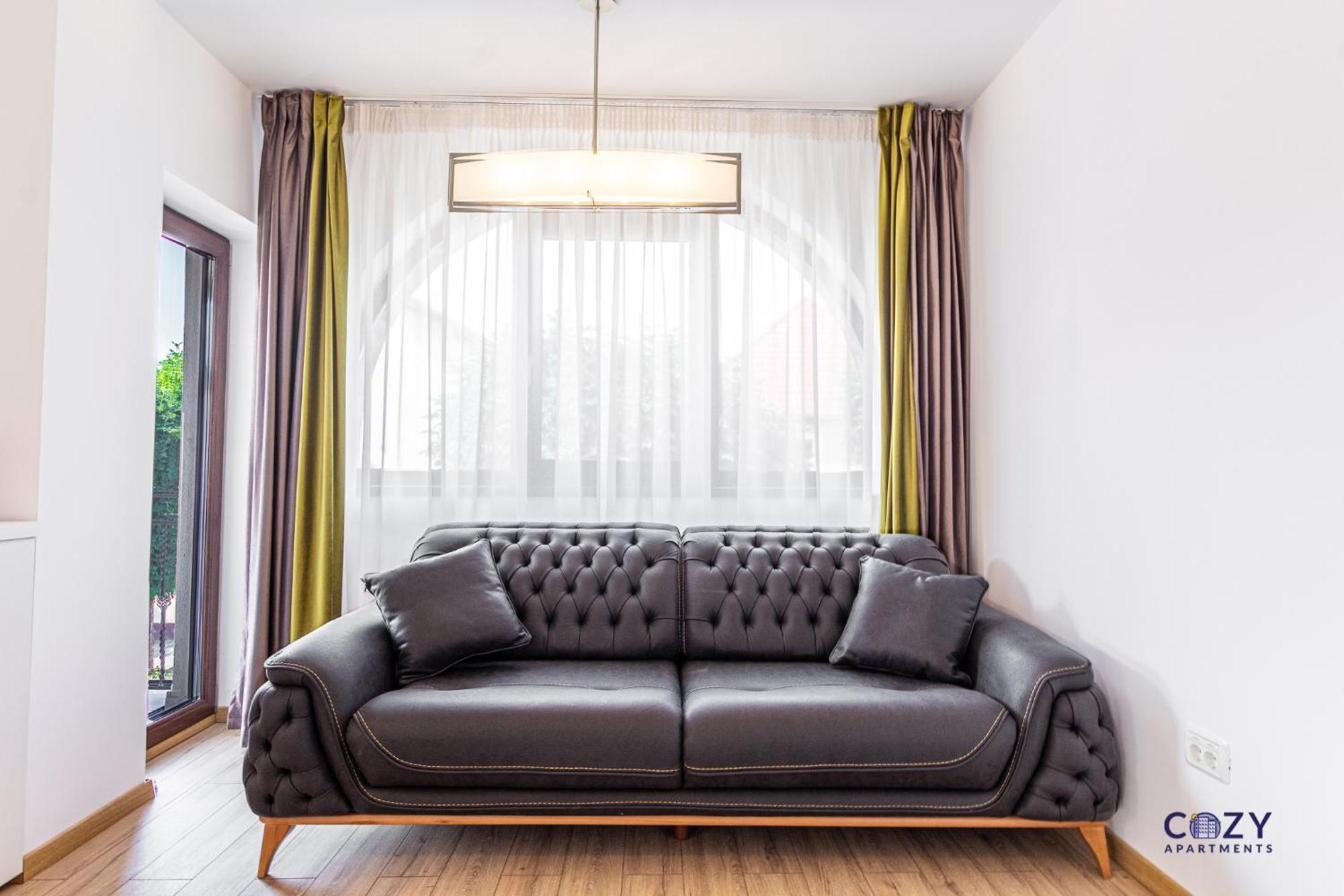 Cozy Brand New Boutique Aparthotel Braşov Esterno foto