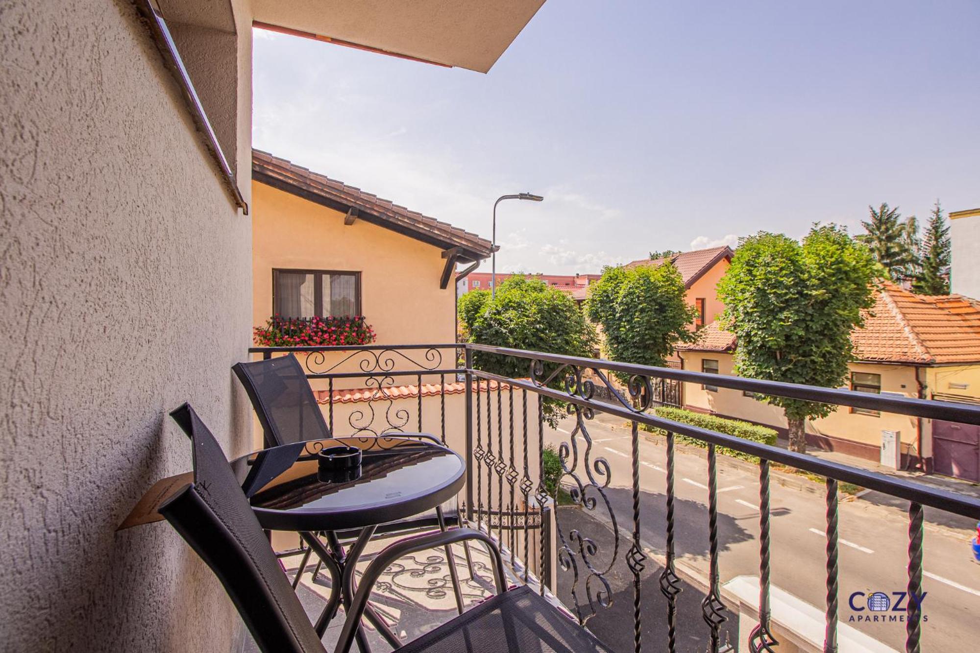 Cozy Brand New Boutique Aparthotel Braşov Esterno foto