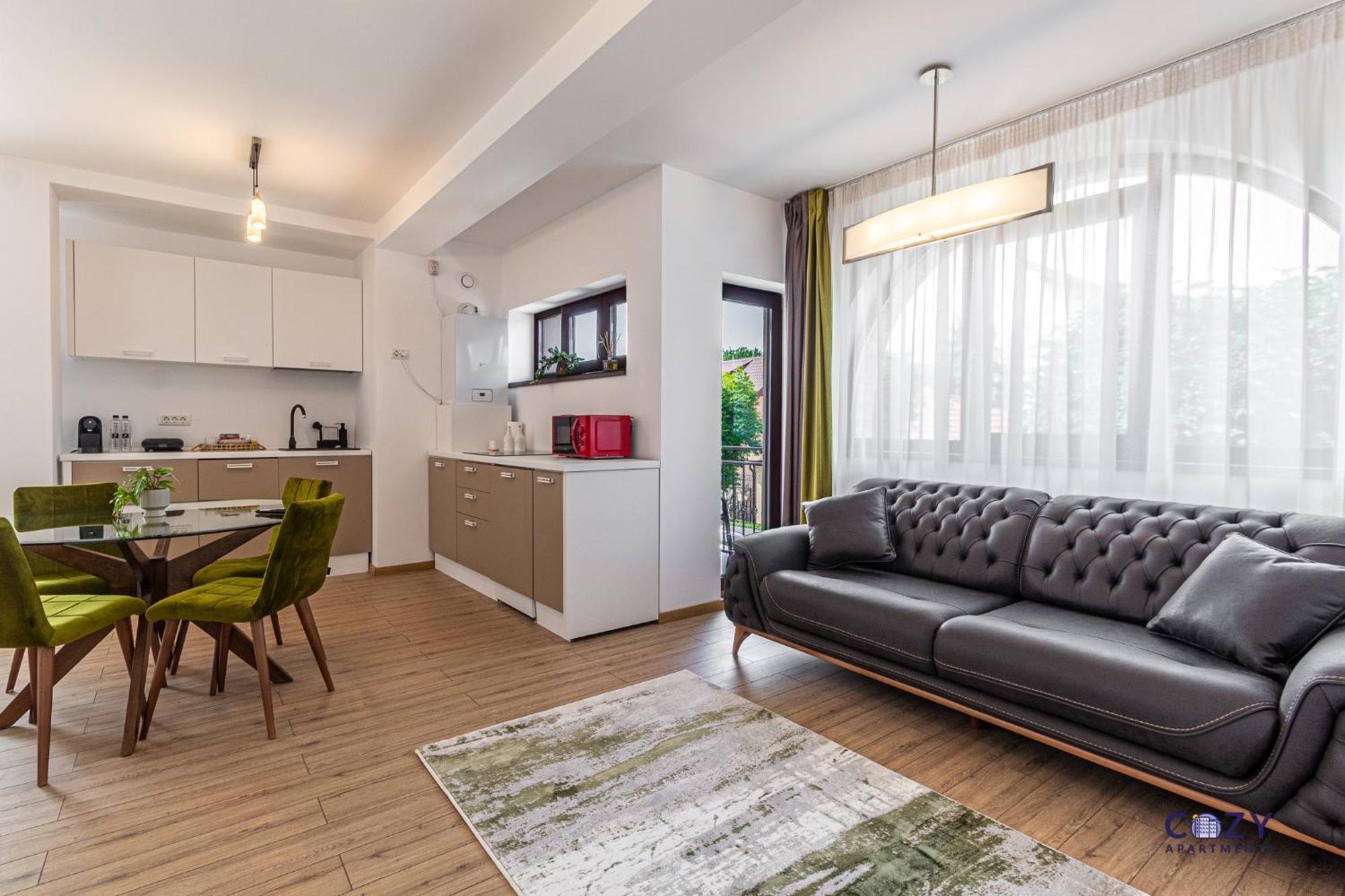 Cozy Brand New Boutique Aparthotel Braşov Esterno foto