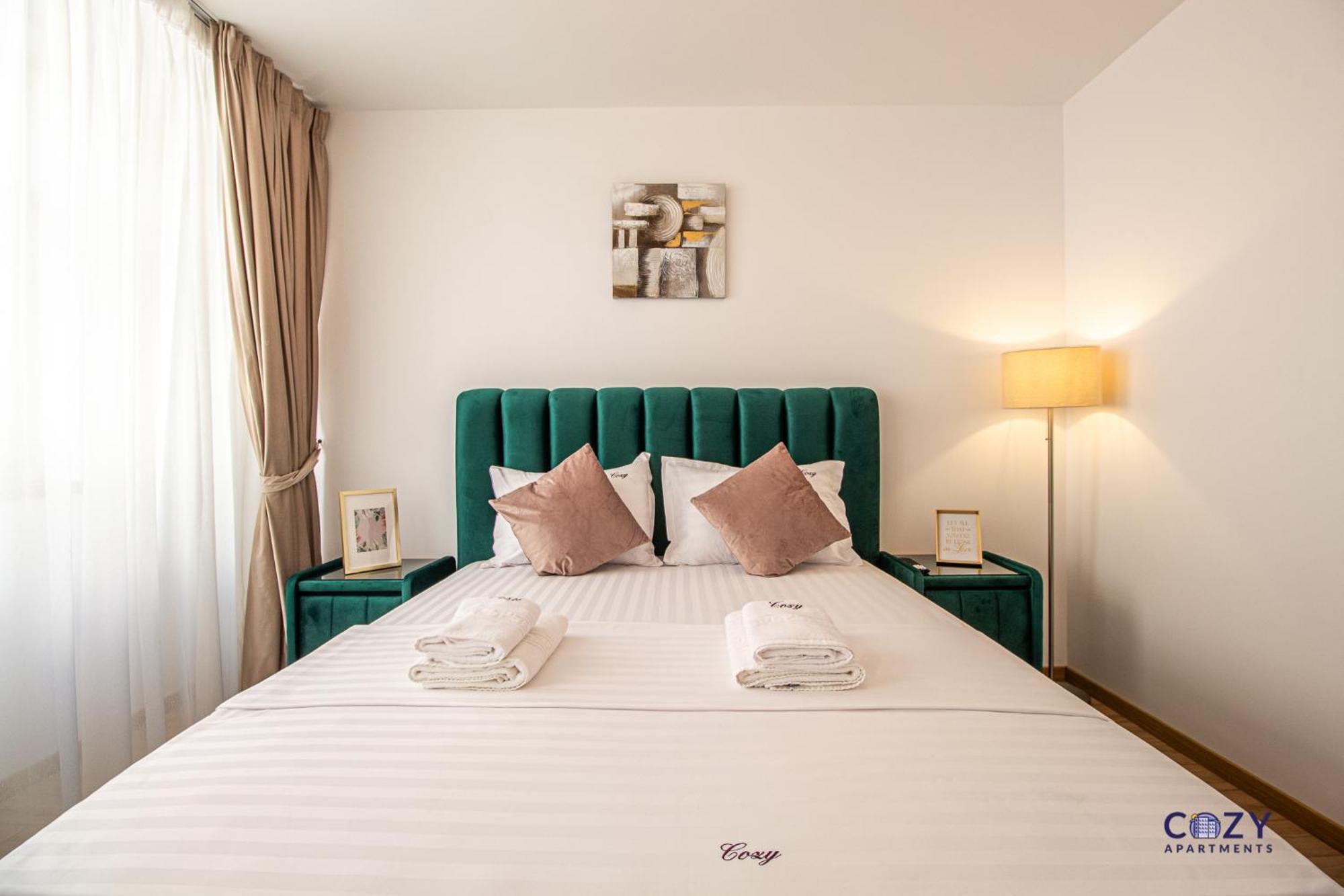 Cozy Brand New Boutique Aparthotel Braşov Esterno foto