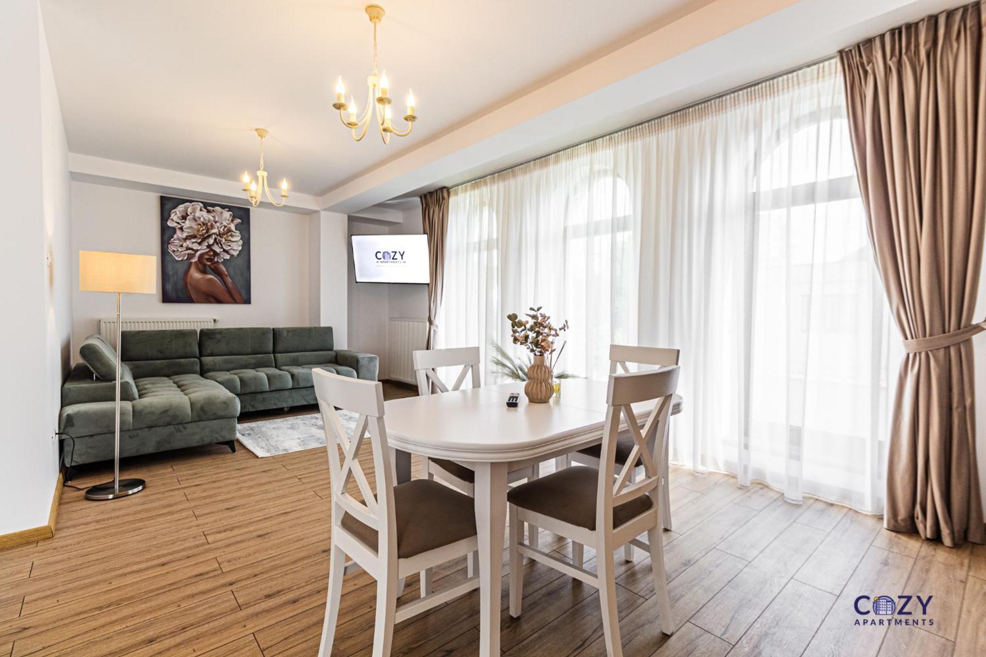 Cozy Brand New Boutique Aparthotel Braşov Esterno foto