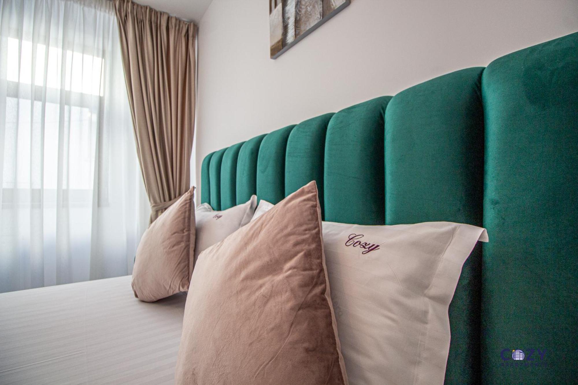 Cozy Brand New Boutique Aparthotel Braşov Esterno foto
