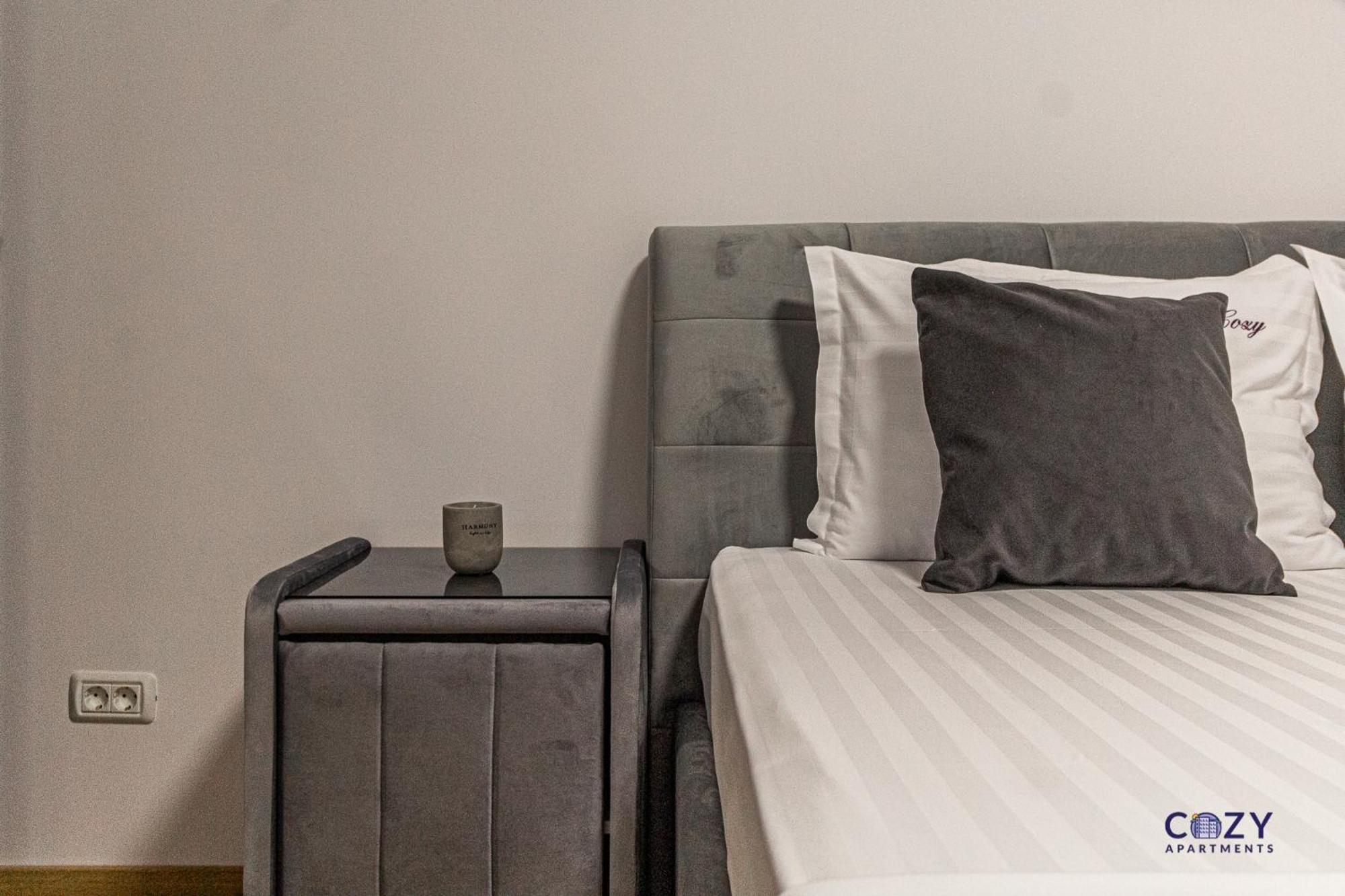 Cozy Brand New Boutique Aparthotel Braşov Esterno foto