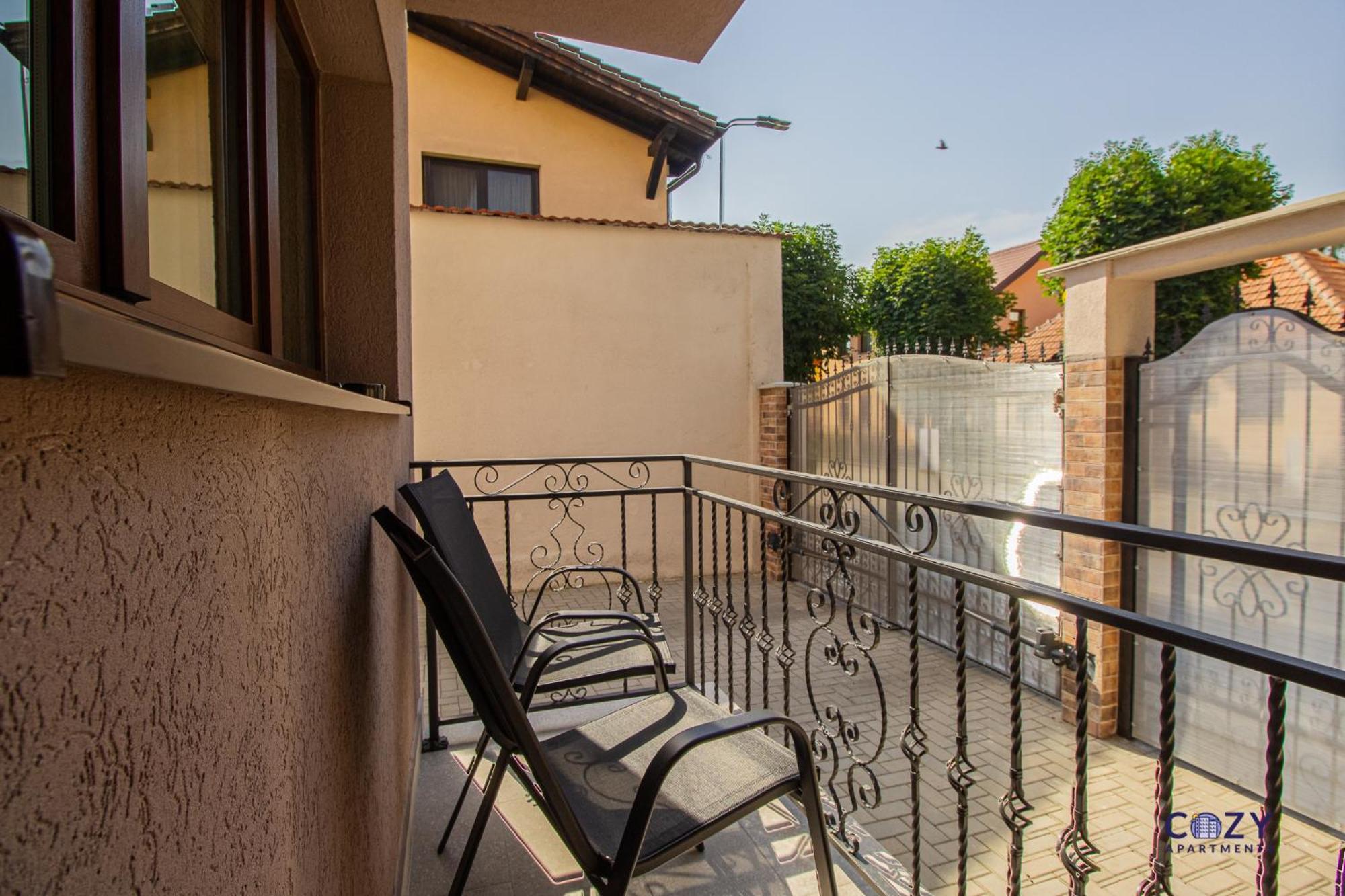 Cozy Brand New Boutique Aparthotel Braşov Esterno foto